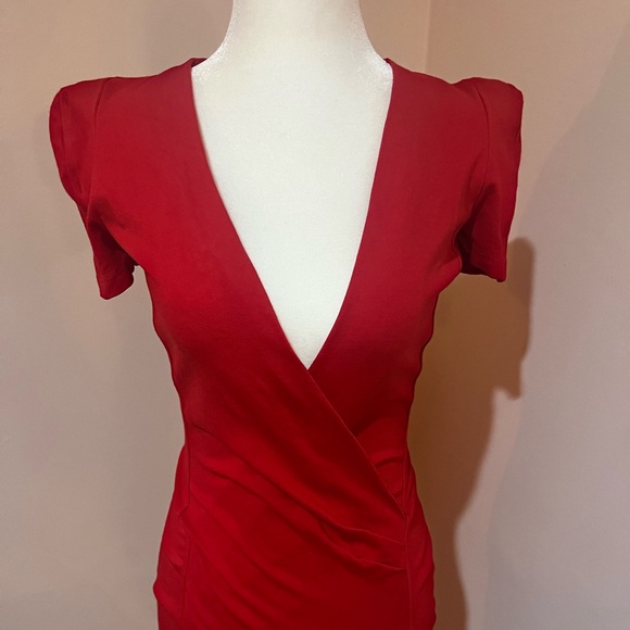 Red v neck cocktail dress - Picture 4 of 7